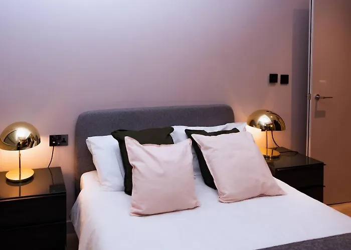 Luxurious Stunning 2Bedroom Apartment